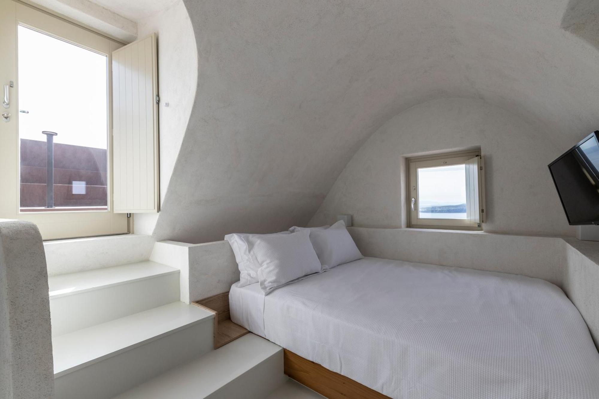 Serra Exclusive Suites Akrotírion Eksteriør bilde