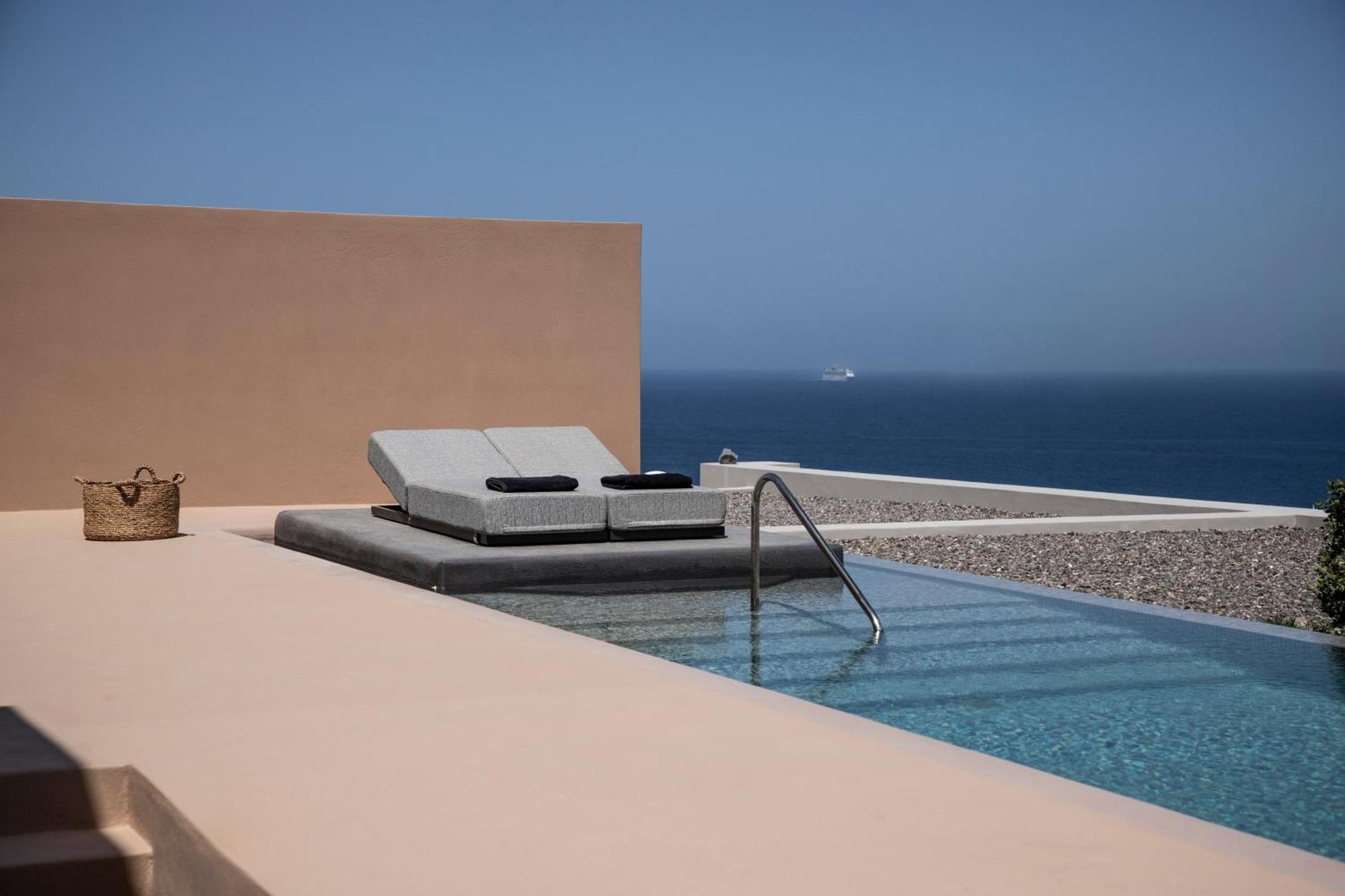 Serra Exclusive Suites Akrotírion Eksteriør bilde